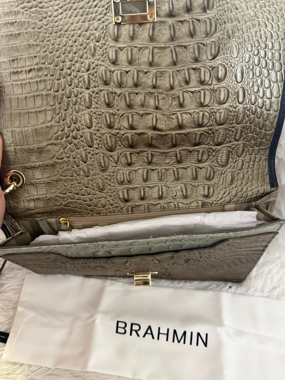 Brahmin Lily Pouch Large Wristlet Clutch Silver Sage Caspian Croc Patchwork NWT - Picture 2 of 5